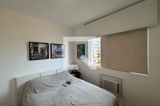 Quarto de apartamento à venda com 2 quartos, 70m² em Jardim Botânico, Rio de Janeiro