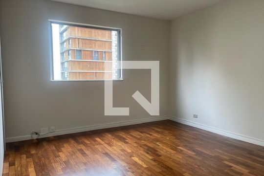Quarto de apartamento para alugar com 5 quartos, 238m² em Itaim Bibi, São Paulo