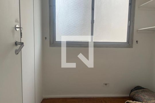 Quarto de apartamento para alugar com 5 quartos, 238m² em Itaim Bibi, São Paulo