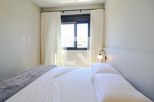 Quarto de apartamento para alugar com 2 quartos, 72m² em Ingleses do Rio Vermelho, Florianópolis