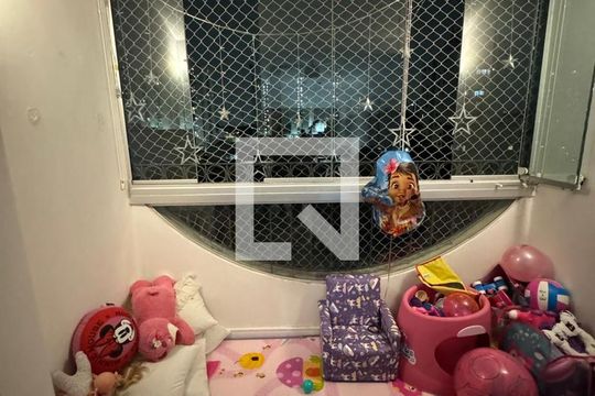 Quarto de apartamento para alugar com 2 quartos, 74m² em Vila Zanardi, Guarulhos