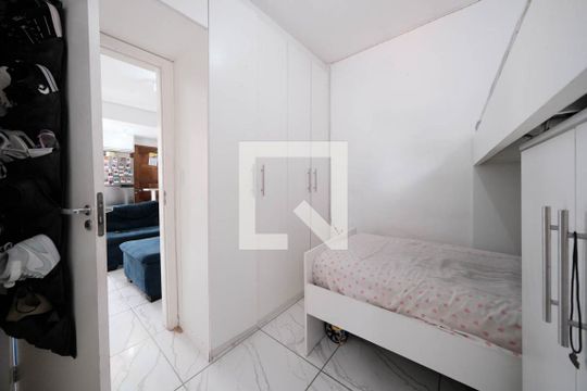 Quarto 2 de apartamento para alugar com 2 quartos, 38m² em Cidade Líder, São Paulo