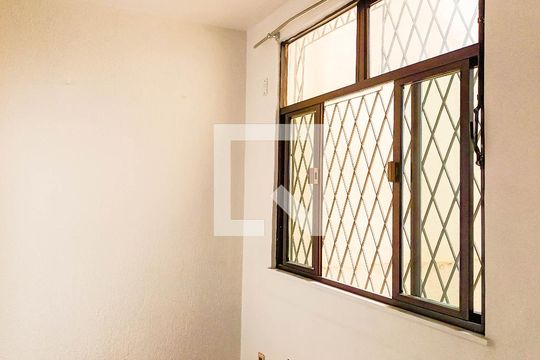 Sala de casa de condomínio à venda com 4 quartos, 140m² em Quintino Bocaiúva, Rio de Janeiro