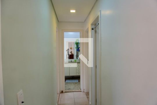 Corredor de apartamento à venda com 3 quartos, 85m² em Grajaú, Belo Horizonte