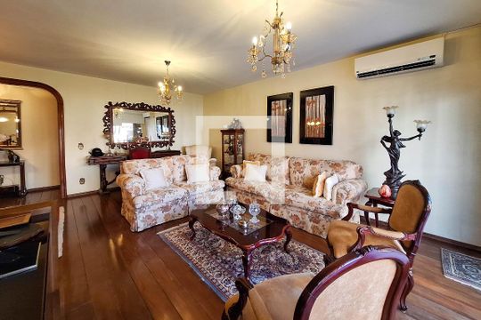 Sala 1 de apartamento à venda com 4 quartos, 211m² em Icaraí, Niterói