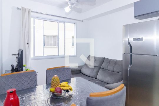 Sala de apartamento à venda com 2 quartos, 32m² em Piqueri, São Paulo