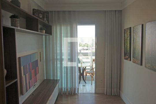 Apartamento para alugar com 2 quartos, 67m² em Macuco, Santos