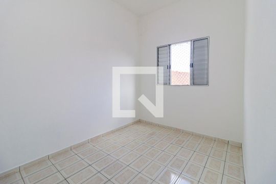 Quarto 1 de casa para alugar com 2 quartos, 50m² em Jardim das Flores, São Paulo