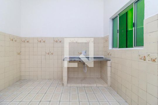 Sala - Cozinha de casa para alugar com 2 quartos, 50m² em Jardim das Flores, São Paulo