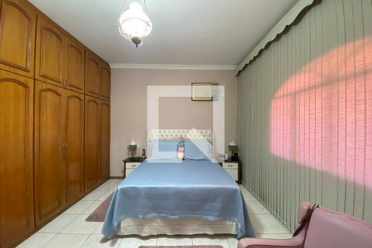 Casa à venda com 3 quartos, 212m² em Inhaúma, Rio de Janeiro