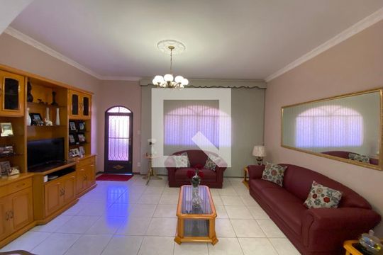 Casa à venda com 3 quartos, 212m² em Inhaúma, Rio de Janeiro