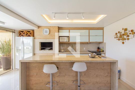 Sala/Cozinha de apartamento para alugar com 2 quartos, 188m² em Boa Vista, Porto Alegre