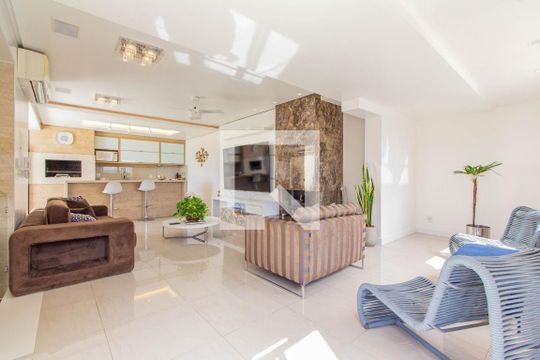 Sala/Cozinha de apartamento para alugar com 2 quartos, 188m² em Boa Vista, Porto Alegre