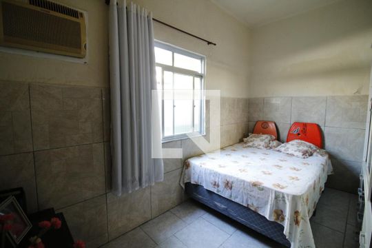  Quarto 1 de casa para alugar com 2 quartos, 200m² em Taquara, Rio de Janeiro