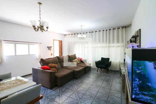 Sala de casa à venda com 4 quartos, 160m² em Vila Nova das Belezas, São Paulo