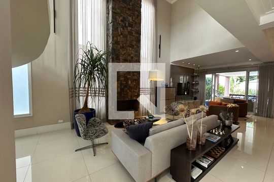 Sala de casa de condomínio à venda com 3 quartos, 498m² em Centro Comercial Jubran, Barueri