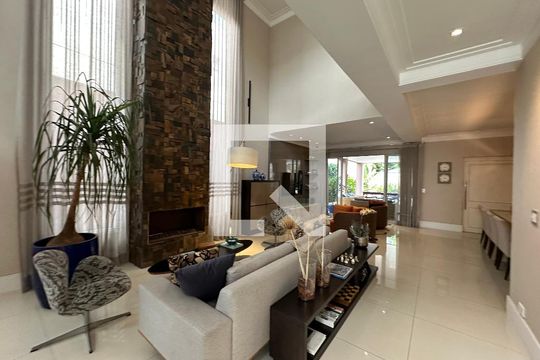 Sala de casa de condomínio à venda com 3 quartos, 498m² em Centro Comercial Jubran, Barueri