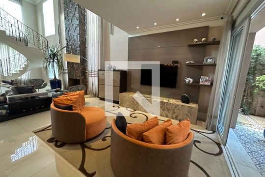 Sala de casa de condomínio à venda com 3 quartos, 498m² em Centro Comercial Jubran, Barueri