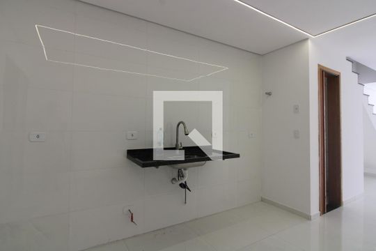 Casa à venda com 2 quartos, 85m² em Vila Nhocuné, São Paulo