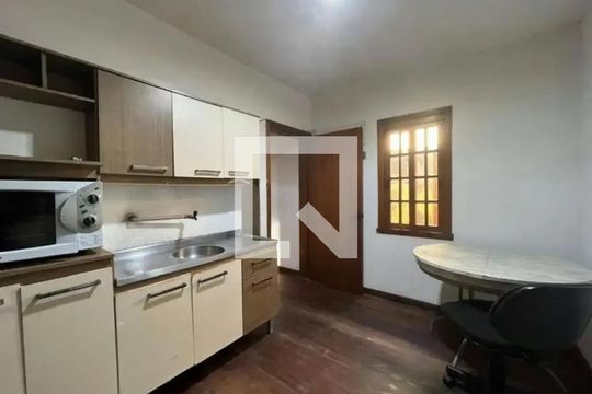 Cozinha de casa para alugar com 3 quartos, 200m² em Cavalhada, Porto Alegre