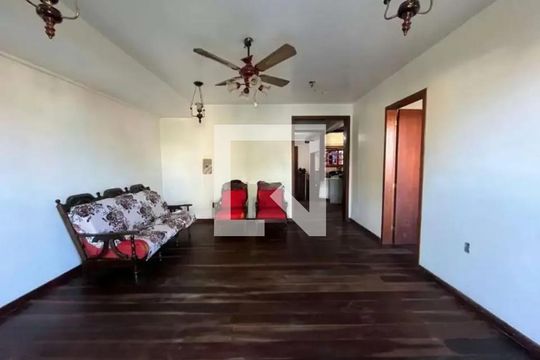 Sala de casa para alugar com 3 quartos, 200m² em Cavalhada, Porto Alegre