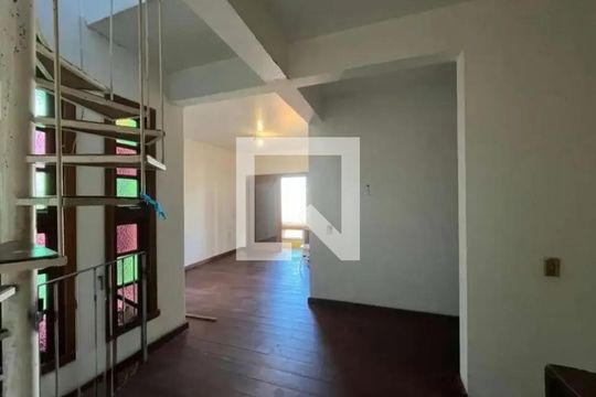 Sala de casa para alugar com 3 quartos, 200m² em Cavalhada, Porto Alegre