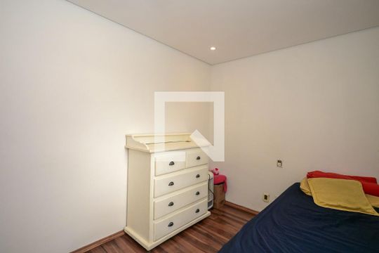 Quarto de apartamento à venda com 2 quartos, 72m² em Jardim Henriqueta, Taboão da Serra