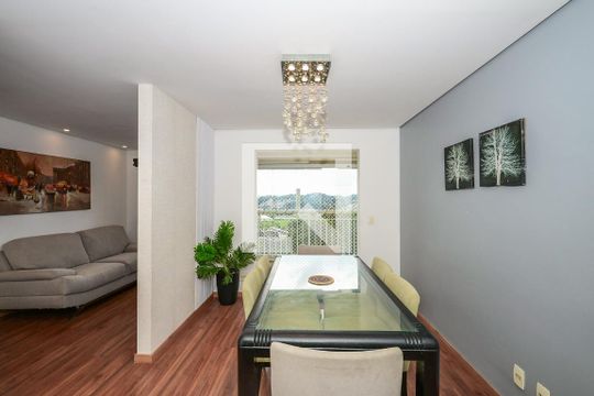 Sala de apartamento à venda com 2 quartos, 72m² em Jardim Henriqueta, Taboão da Serra