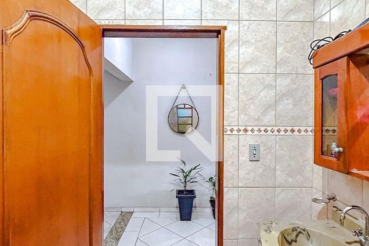 Lavabo de casa para alugar com 3 quartos, 133m² em Vila Aricanduva, São Paulo