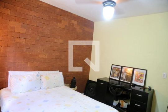 Quarto 2 de casa à venda com 2 quartos, 100m² em Jardim São Luís, São Paulo