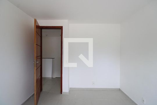 Quarto 1 de casa de condomínio à venda com 3 quartos, 75m² em Taquara, Rio de Janeiro