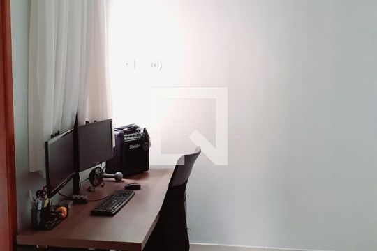 Quarto de casa de condomínio à venda com 2 quartos, 78m² em Vila Granada, São Paulo
