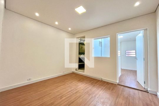 Suite de casa à venda com 3 quartos, 100m² em Vila Guarani (zona Sul), São Paulo