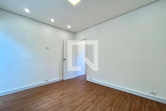 Suite de casa à venda com 3 quartos, 100m² em Vila Guarani (zona Sul), São Paulo