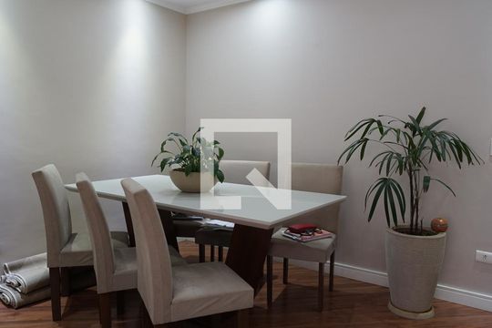 Sala de apartamento à venda com 3 quartos, 86m² em Vila Pedro Moreira, Guarulhos