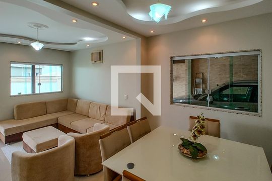 Casa para alugar com 5 quartos, 190m² em Jardim dos Comerciários, Belo Horizonte