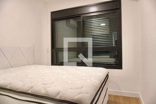 Quarto 1 de apartamento para alugar com 2 quartos, 65m² em Lourdes, Belo Horizonte
