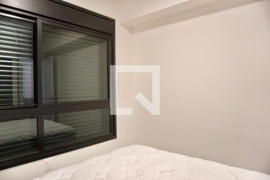 Quarto 1 de apartamento para alugar com 2 quartos, 65m² em Lourdes, Belo Horizonte