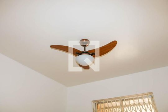 Quarto 1 de casa à venda com 2 quartos, 112m² em Cavalcanti, Rio de Janeiro
