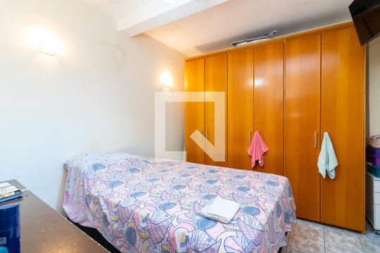 Quarto 1 de casa à venda com 2 quartos, 420m² em Vila Diva, São Paulo