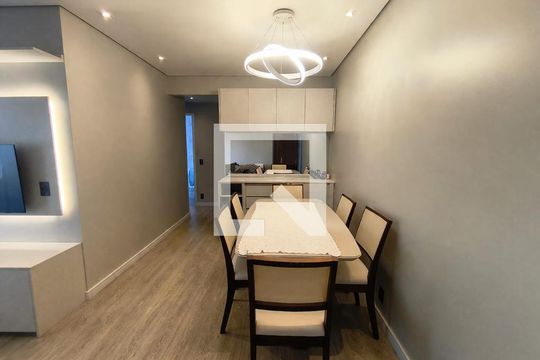 Sala de apartamento à venda com 3 quartos, 71m² em Vila Lucia, São Paulo