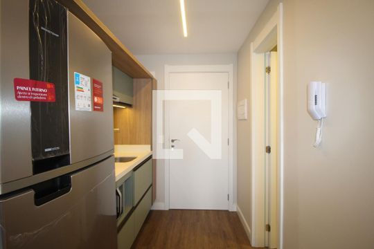 Cozinha de kitnet/studio à venda com 1 quarto, 27m² em Passo D’areia, Porto Alegre