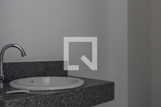 Lavabo de apartamento à venda com 3 quartos, 72m² em Buritis, Belo Horizonte