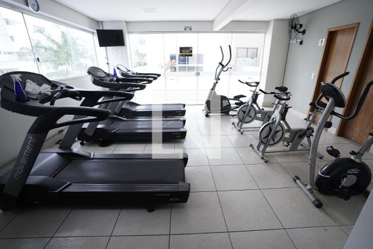 Apartamento à venda com 2 quartos, 65m² em Jardim Goiás, Goiânia