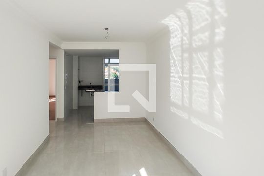 Apartamento à venda com 2 quartos, 90m² em Santa Rosa, Belo Horizonte