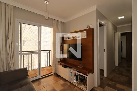 Sala de apartamento à venda com 3 quartos, 59m² em Parque Jaçatuba, Santo André