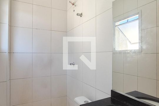 Banheiro da Suíte de casa para alugar com 3 quartos, 250m² em Ferrazópolis, São Bernardo do Campo