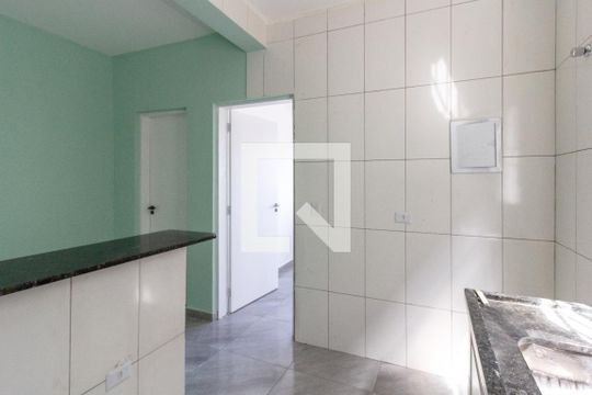 Cozinha de casa para alugar com 2 quartos, 60m² em Jardim Presidente Dutra, Guarulhos