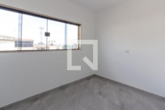 Quarto 1 de casa para alugar com 2 quartos, 60m² em Jardim Presidente Dutra, Guarulhos