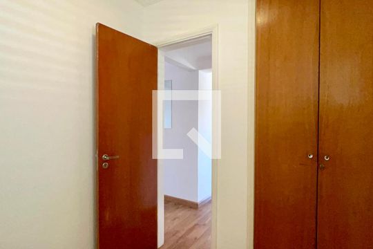 Quarto 1 de apartamento à venda com 2 quartos, 74m² em Pinheiros, São Paulo